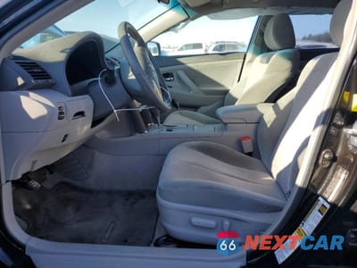 Zdjęcie 7 z 13 samochodu: 2011 TOYOTA CAMRY BASE VIN:4T1BF3EK1BU180714 - miniatura