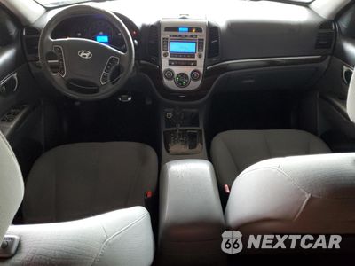 Zdjęcie 8 z 13 samochodu: 2010 HYUNDAI SANTA FE GLS VIN:5NMSG3AB7AH345419 - miniatura
