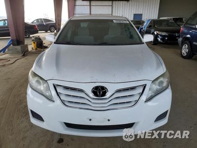 Piąte zdjęcie samochodu w środku: 2010 TOYOTA CAMRY BASE VIN:4T4BF3EK0AR043882 - miniatura