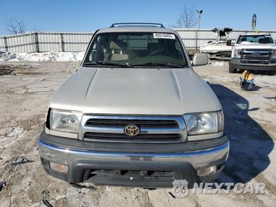 Piąte zdjęcie samochodu w środku: 1999 TOYOTA 4RUNNER SR5 VIN:JT3GN86RXX0121797 - miniatura
