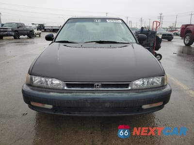 Piąte zdjęcie samochodu w środku: 1990 HONDA ACCORD LX VIN:1HGCB7252LA077817 - miniatura