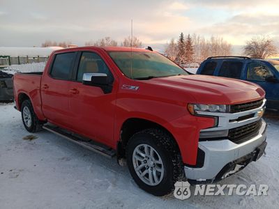 Czwarte zdjęcie samochodu z boku: 2019 CHEVROLET SILVERADO K1500 LT VIN:3GCUYDED8KG132130 - miniatura