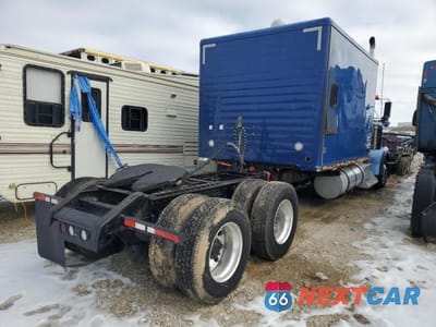 Czwarte zdjęcie samochodu z boku: 2005 KENWORTH CONSTRUCTION W900 VIN:1XKWDB9X25J095130 - miniatura
