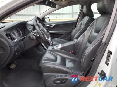 Zdjęcie 7 z 14 samochodu: 2011 VOLVO S60 T6 VIN:YV1902FH6B2016110 - miniatura