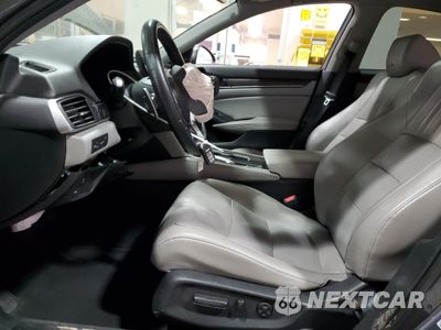 Zdjęcie 7 z 15 samochodu: 2018 HONDA ACCORD TOURING VIN:1HGCV1F97JA072806 - miniatura