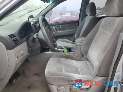 Zdjęcie 7 z 15 samochodu: 2005 KIA SORENTO EX VIN:KNDJC733155457095 - miniatura