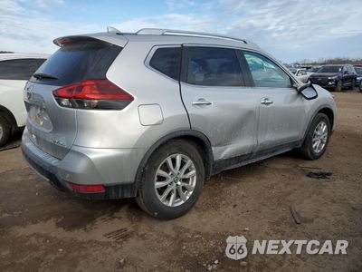 Trzecie zdjęcie samochodu z tyłu: 2020 NISSAN ROGUE S VIN:JN8AT2MV3LW113105 - miniatura