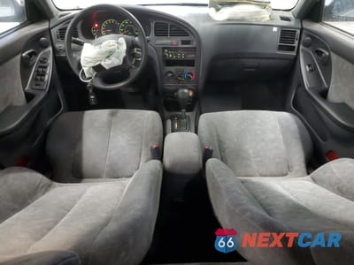 Zdjęcie 8 z 14 samochodu: 2002 HYUNDAI ELANTRA GLS VIN:KMHDN45D12U444923 - miniatura