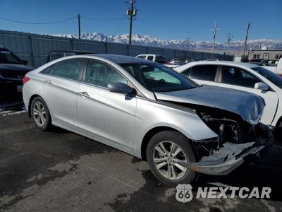 Czwarte zdjęcie samochodu z boku: 2013 HYUNDAI SONATA GLS VIN:5NPEB4AC6DH643414 - miniatura