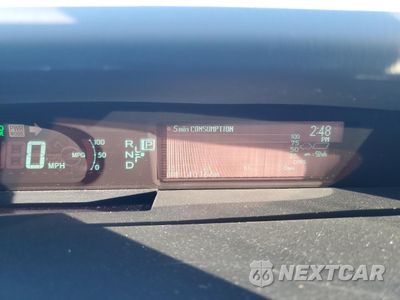 Zdjęcie 9 z 15 samochodu: 2014 TOYOTA PRIUS VIN:JTDKN3DU4E1745389 - miniatura