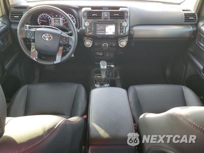 Zdjęcie 8 z 16 samochodu: 2019 TOYOTA 4RUNNER SR5 VIN:JTEBU5JR2K5709523 - miniatura