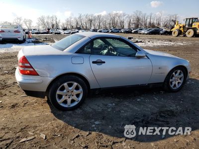 Trzecie zdjęcie samochodu z tyłu: 1998 MERCEDES-BENZ SLK 230 KOMPRESSOR VIN:WDBKK47F9WF071187 - miniatura