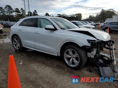 Czwarte zdjęcie samochodu z boku: 2019 AUDI Q8 PREMIUM VIN:WA1AVAF16KD029018 - miniatura