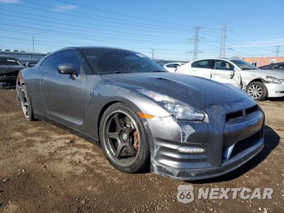 Czwarte zdjęcie samochodu z boku: 2014 NISSAN GT-R PREMIUM VIN:JN1AR5EF7EM270172 - miniatura