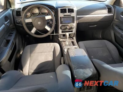 Zdjęcie 8 z 12 samochodu: 2010 DODGE CHARGER SXT VIN:2B3CA3CV9AH181164 - miniatura