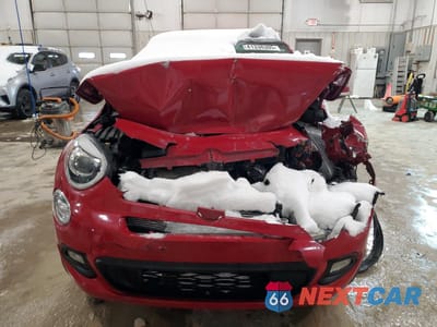 Piąte zdjęcie samochodu w środku: 2017 FIAT 500X LOUNGE VIN:ZFBCFXDB4HP609517 - miniatura