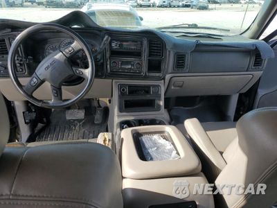 Zdjęcie 8 z 13 samochodu: 2003 GMC YUKON VIN:1GKEK13Z33J224558 - miniatura
