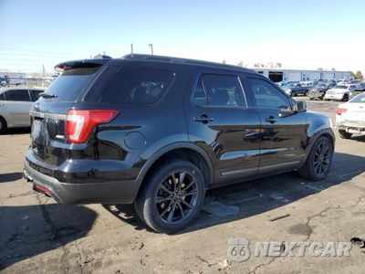 Trzecie zdjęcie samochodu z tyłu: 2017 FORD EXPLORER XLT VIN:1FM5K8DH5HGC84948 - miniatura