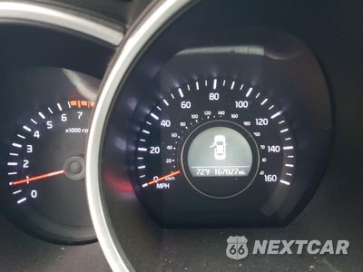 Zdjęcie 9 z 12 samochodu: 2014 KIA OPTIMA LX VIN:5XXGM4A75EG300516 - miniatura