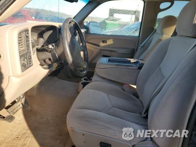 Zdjęcie 7 z 14 samochodu: 2003 CHEVROLET SILVERADO K1500 HEAVY DUTY VIN:1GCGK13U73F228754 - miniatura
