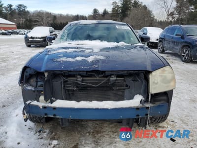 Piąte zdjęcie samochodu w środku: 2005 DODGE MAGNUM R/T VIN:2D4GZ582X5H638138 - miniatura