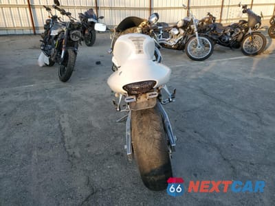 Czwarte zdjęcie samochodu z boku: 2003 SUZUKI GSX1300 R VIN:JS1GW71A732102279 - miniatura