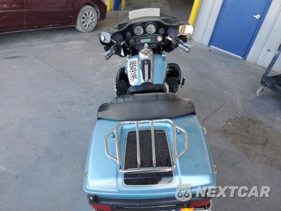 Zdjęcie 6 z 9 samochodu: 2008 HARLEY-DAVIDSON FLHTCUI VIN:1HD1FC4118Y634341 - miniatura