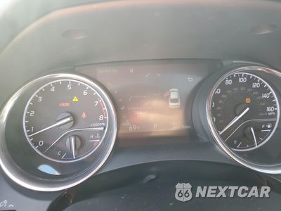 Zdjęcie 9 z 14 samochodu: 2018 TOYOTA CAMRY L VIN:4T1B11HK1JU155289 - miniatura