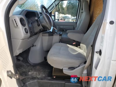 Zdjęcie 7 z 15 samochodu: 2017 FORD ECONOLINE E450 SUPER DUTY CUTAWAY VAN VIN:1FDXE4FS5HDC56098 - miniatura