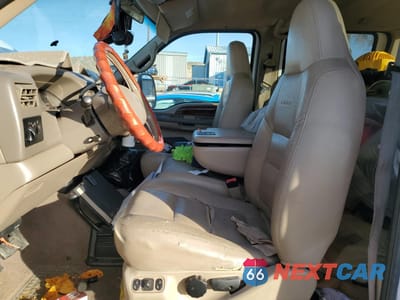 Zdjęcie 7 z 12 samochodu: 2001 FORD F350 SRW SUPER DUTY VIN:1FTSW31F31EA57700 - miniatura