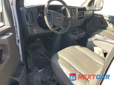 Zdjęcie 8 z 13 samochodu: 2014 GMC SAVANA G3500 VIN:1GTZ7TCG1E1191801 - miniatura