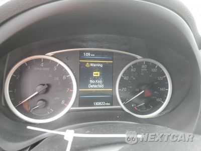 Zdjęcie 9 z 14 samochodu: 2019 NISSAN SENTRA S VIN:3N1AB7AP2KY355203 - miniatura