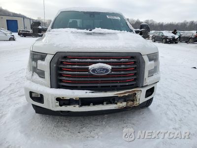 Piąte zdjęcie samochodu w środku: 2017 FORD F150 SUPERCREW VIN:1FTFW1EG8HFC67075 - miniatura