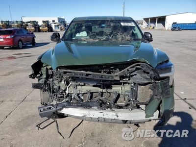 Piąte zdjęcie samochodu w środku: 2022 TOYOTA TUNDRA CREWMAX SR VIN:5TFLA5AB4NX016725 - miniatura