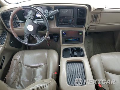 Zdjęcie 8 z 14 samochodu: 2005 CHEVROLET SILVERADO K2500 HEAVY DUTY VIN:1GCHK29U65E233583 - miniatura