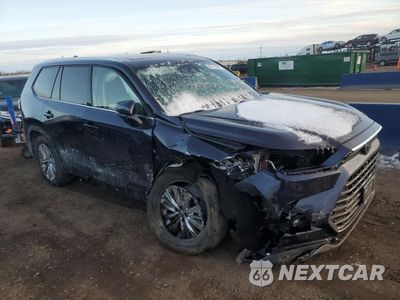Czwarte zdjęcie samochodu z boku: 2024 TOYOTA GRAND HIGHLANDER XLE VIN:5TDAAAB59RS017020 - miniatura