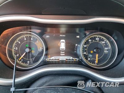 Zdjęcie 9 z 16 samochodu: 2018 JEEP CHEROKEE OVERLAND VIN:1C4PJMJX6JD613295 - miniatura