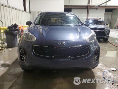 Piąte zdjęcie samochodu w środku: 2017 KIA SPORTAGE EX VIN:KNDPNCACXH7245773 - miniatura