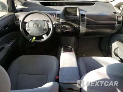Zdjęcie 8 z 12 samochodu: 2005 TOYOTA PRIUS VIN:JTDKB20U250126370 - miniatura