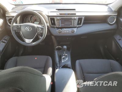Zdjęcie 8 z 13 samochodu: 2015 TOYOTA RAV4 XLE VIN:JTMRFREV3FD136378 - miniatura
