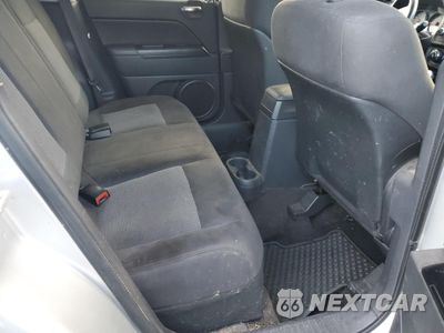 Zdjęcie 11 z 13 samochodu: 2013 JEEP COMPASS VIN:1C4NJDAB2DD277791 - miniatura