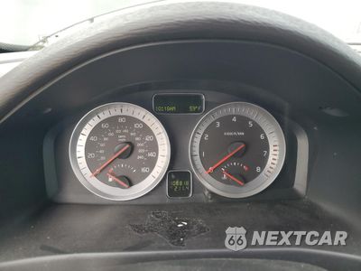 Zdjęcie 9 z 12 samochodu: 2011 VOLVO C70 T5 VIN:YV1672MCXBJ112916 - miniatura