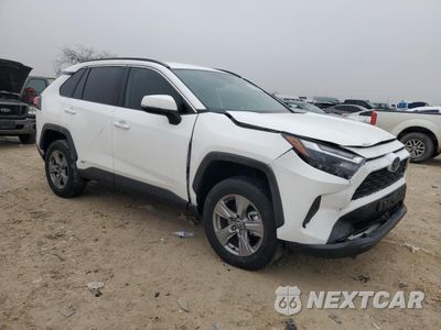 Czwarte zdjęcie samochodu z boku: 2024 TOYOTA RAV4 XLE VIN:2T3RWRFV1RW237618 - miniatura