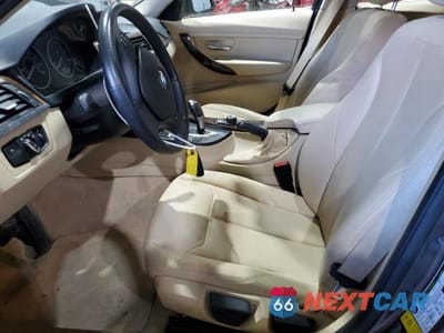 Zdjęcie 7 z 13 samochodu: 2014 BMW 320 I XDRIVE VIN:WBA3C3G50ENR25764 - miniatura