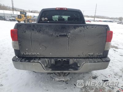 Zdjęcie 6 z 12 samochodu: 2013 TOYOTA TUNDRA CREWMAX SR5 VIN:5TFDW5F1XDX291617 - miniatura