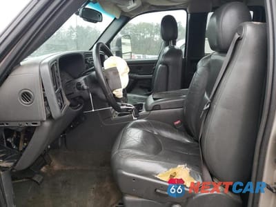 Zdjęcie 7 z 12 samochodu: 2004 GMC SIERRA VIN:1GTHK29124E193622 - miniatura