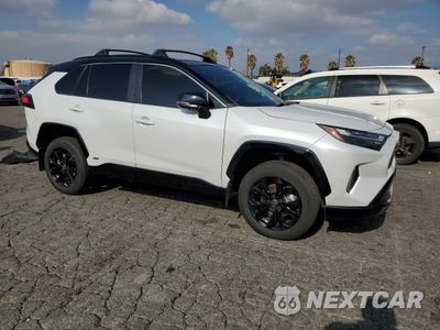 Czwarte zdjęcie samochodu z boku: 2023 TOYOTA RAV4 XSE VIN:4T3E6RFV7PU108875 - miniatura