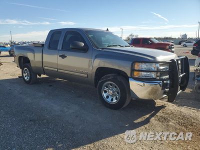 Czwarte zdjęcie samochodu z boku: 2013 CHEVROLET SILVERADO C1500 LS VIN:1GCRCREAXDZ205654 - miniatura