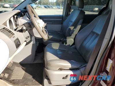 Zdjęcie 7 z 13 samochodu: 2009 DODGE GRAND CARAVAN SXT VIN:2D8HN54X99R513809 - miniatura