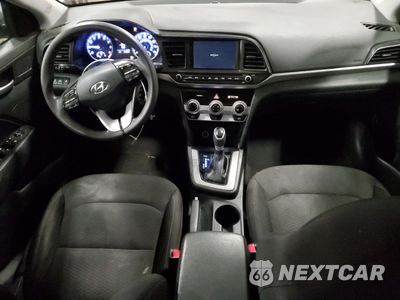 Zdjęcie 8 z 12 samochodu: 2019 HYUNDAI ELANTRA SEL VIN:5NPD84LF7KH435220 - miniatura